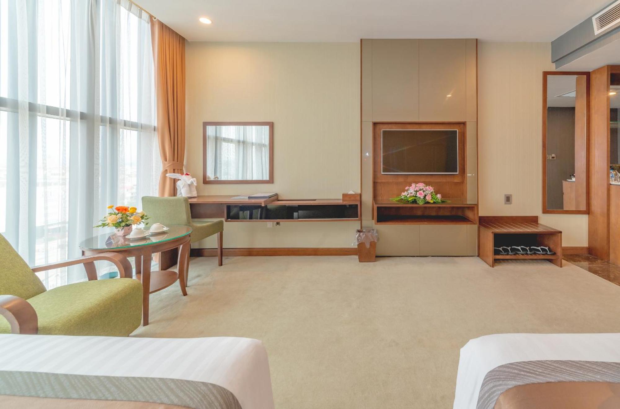 Bien Bac Hotel Mong Cai Екстер'єр фото