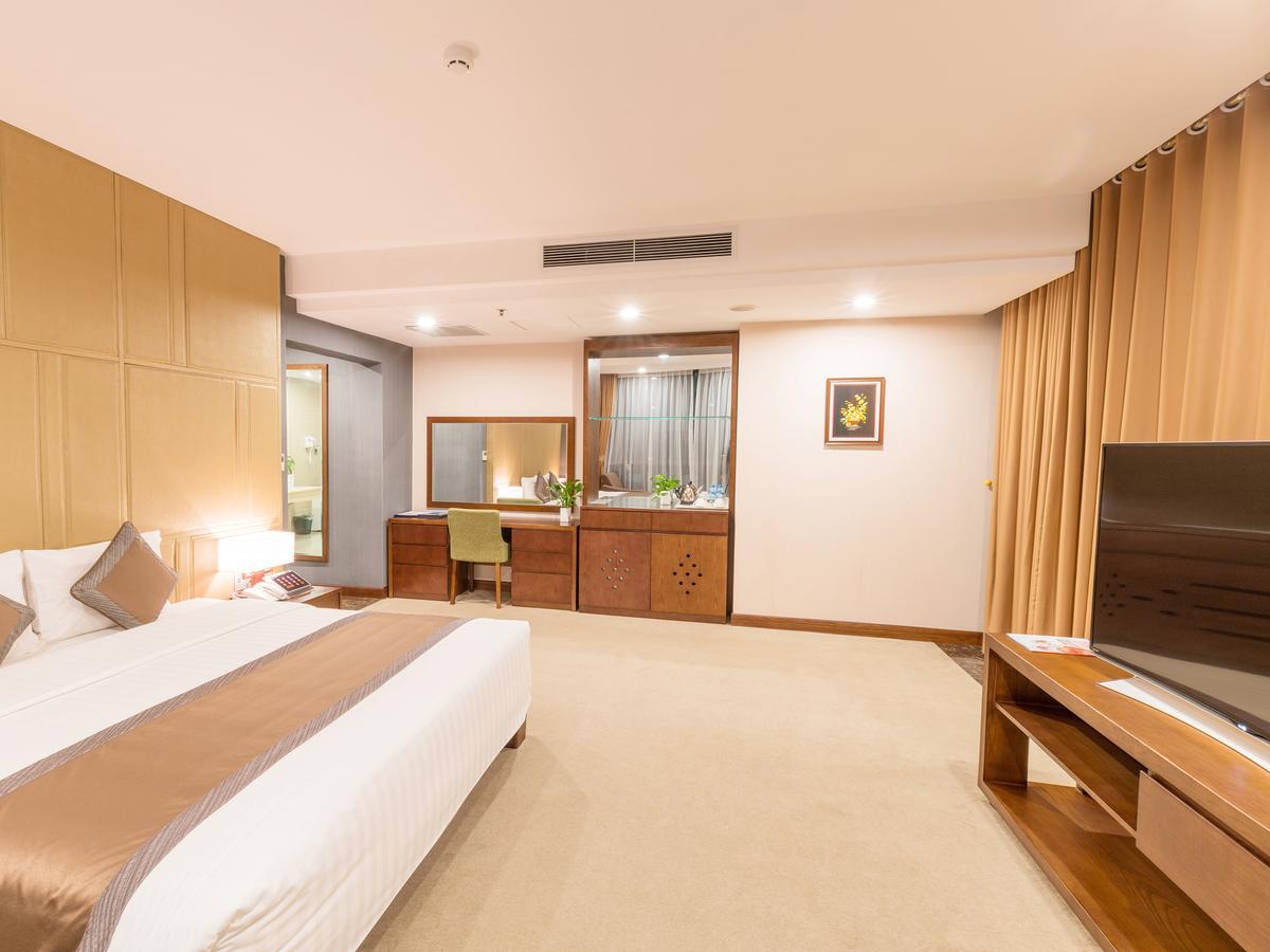 Bien Bac Hotel Mong Cai Екстер'єр фото